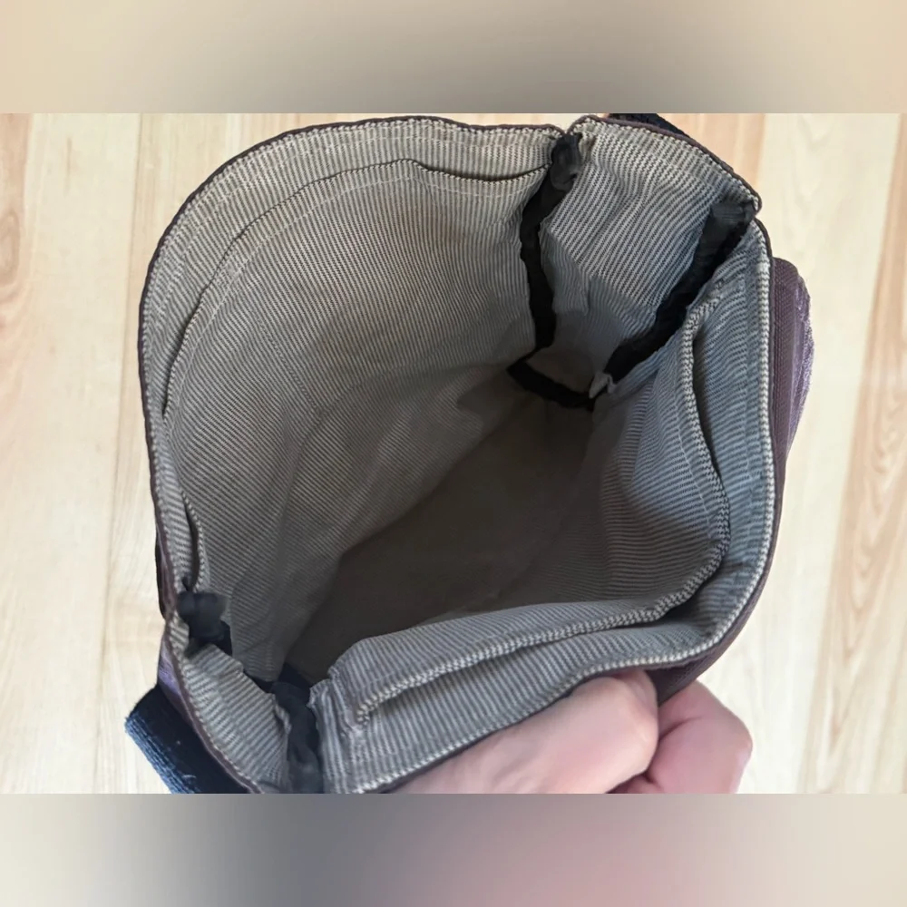 Carhartt Crossbody Wine Color Bag Women's Crossbody Carry All Tote Purse Snap - Picture 9 of 11